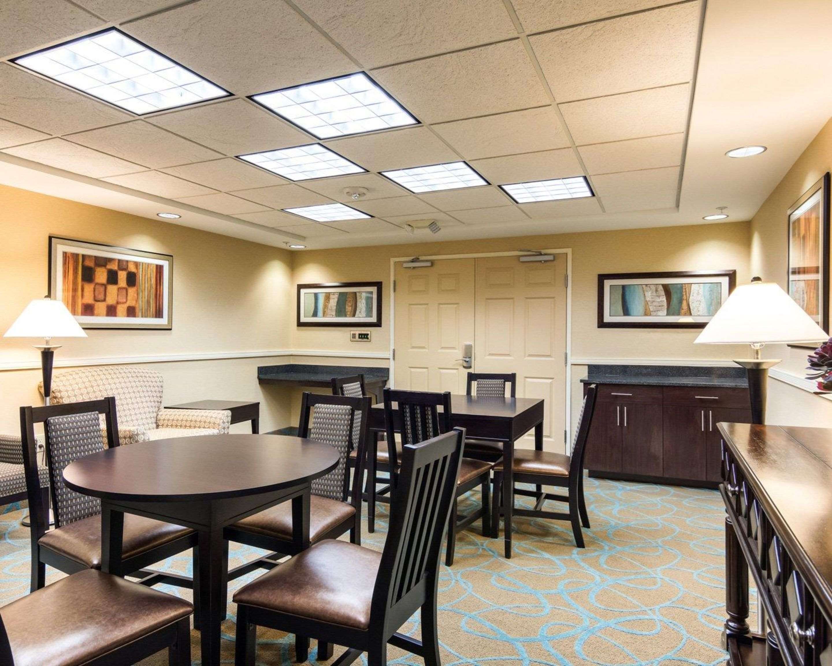 Sitting area | Suburban Studios Quantico