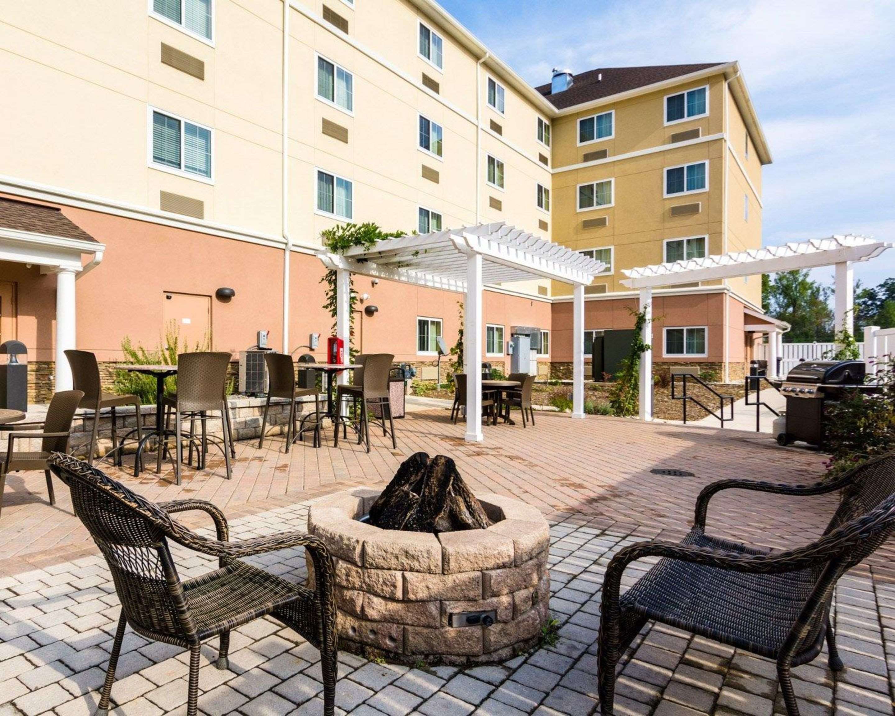Relax on the hotel patio | Suburban Studios Quantico