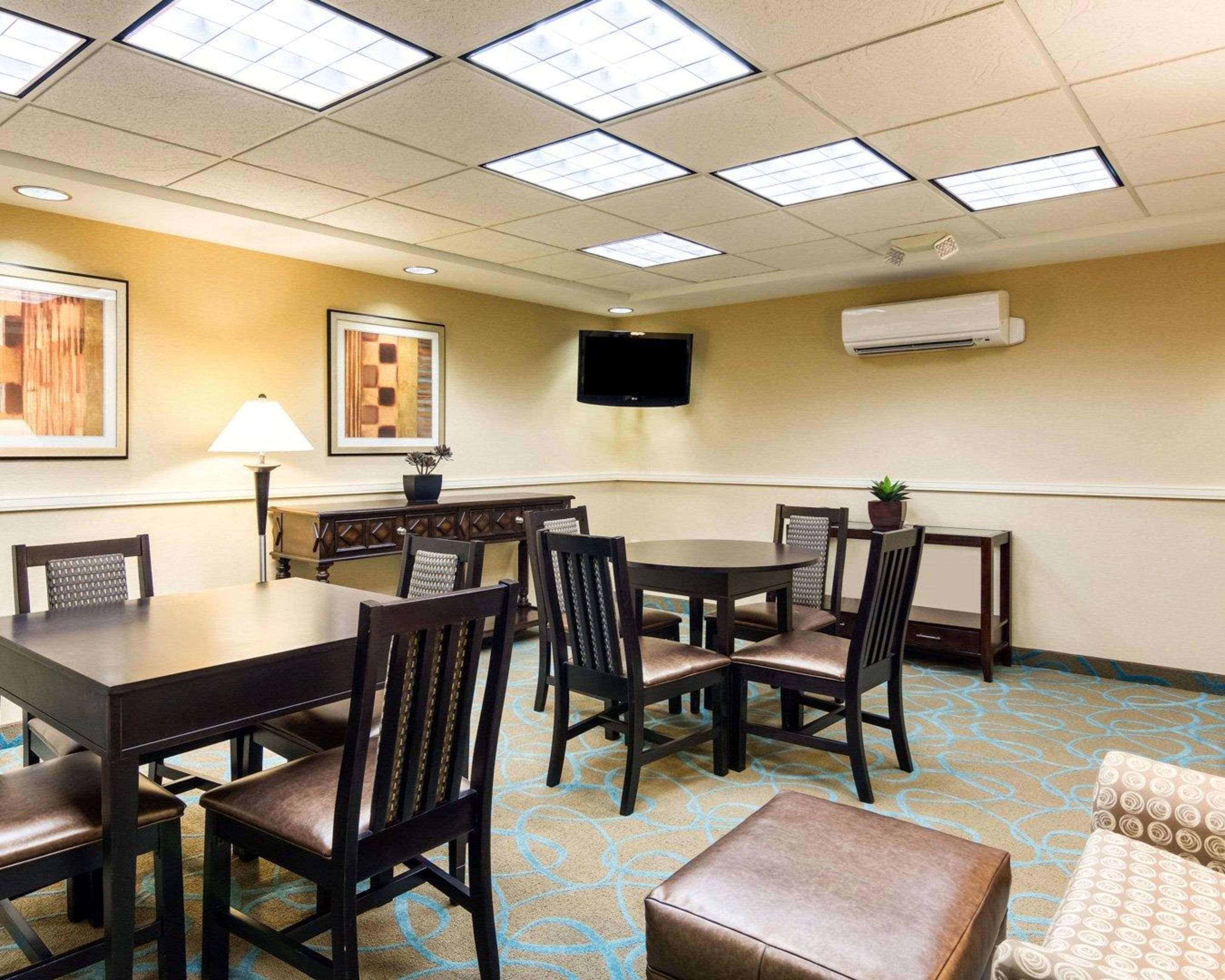 Sitting area | Suburban Studios Quantico