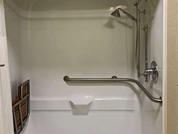  - Quality Inn & Suites Stafford - I-95, Exit 143