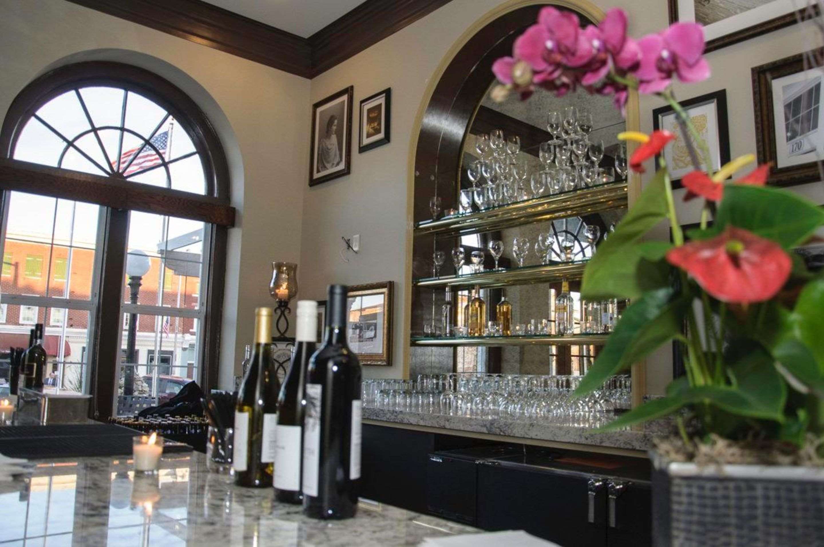 Hotel restaurant | The Bolling Wilson Hotel