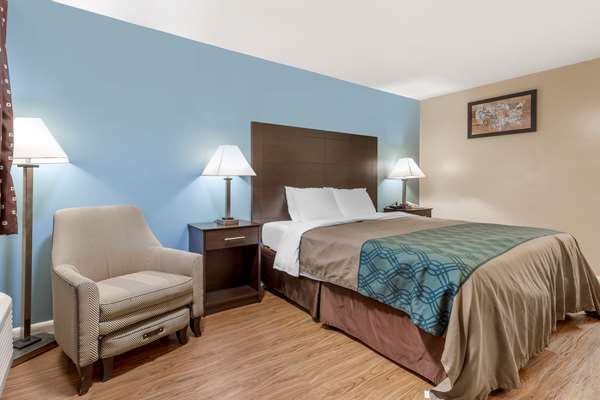  - Econo Lodge Woodstock