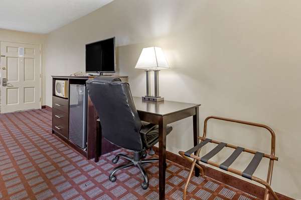  - Econo Lodge Woodstock