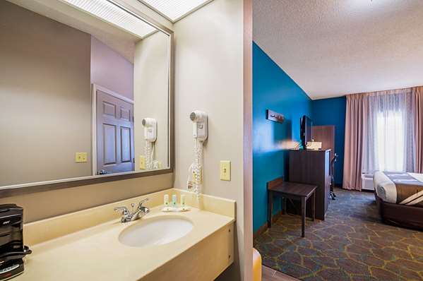  - Quality Inn Harrisonburg - I-81, Exit 247