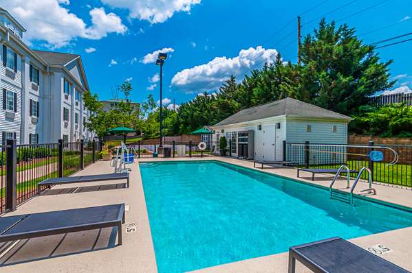 Pool - Quality Inn Harrisonburg - I-81, Exit 247