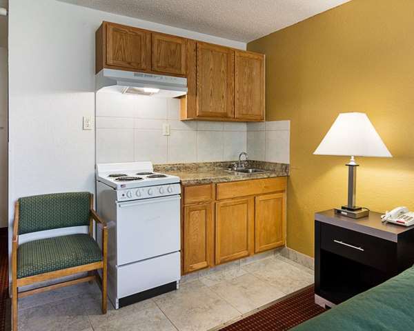  - Quality Inn Chesapeake - I-64, Exit 290