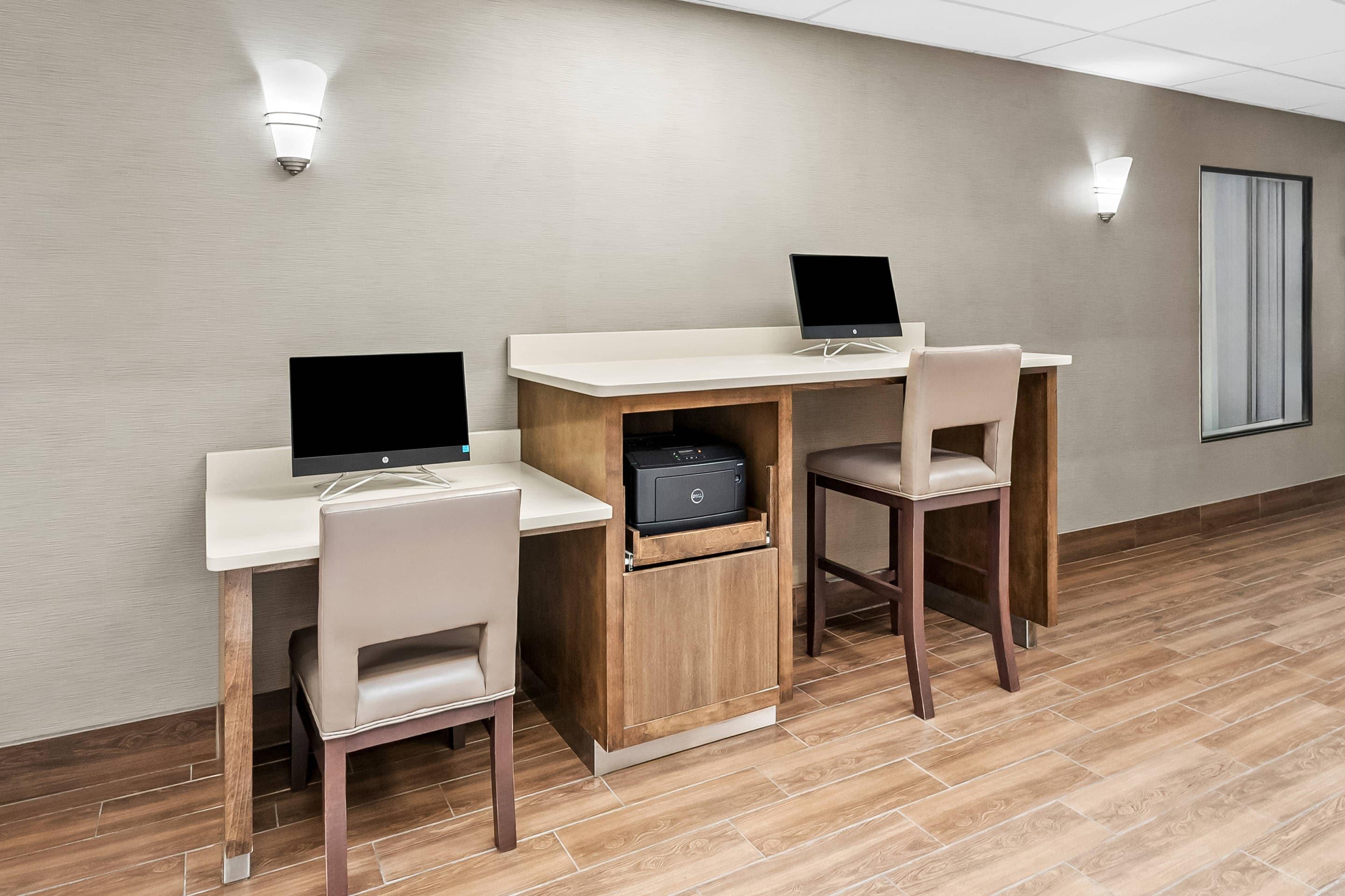 Business center | Comfort Suites Near Potomac Mills