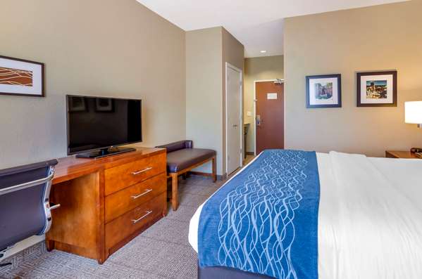  - Comfort Inn & Suites Lynchburg