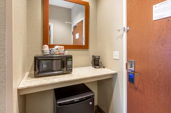  - Comfort Inn & Suites Lynchburg