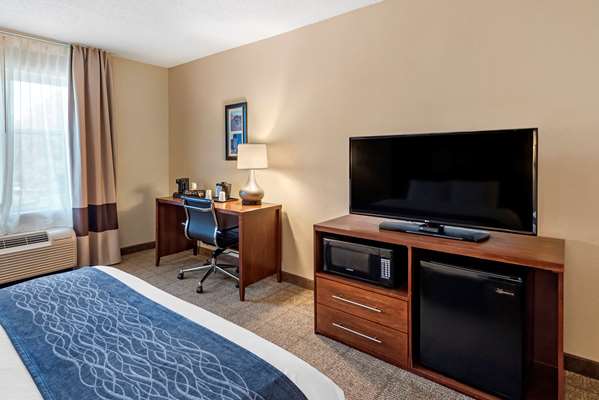  - Comfort Inn & Suites Northwest Virginia Beach - I-64, Exit 282