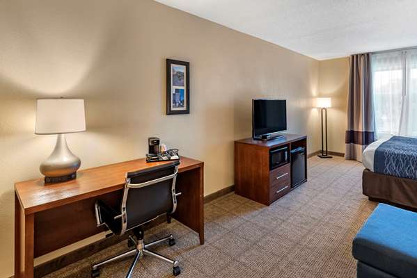 Suite - Comfort Inn & Suites Northwest Virginia Beach - I-64, Exit 282