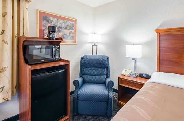  - Quality Inn Lynchburg