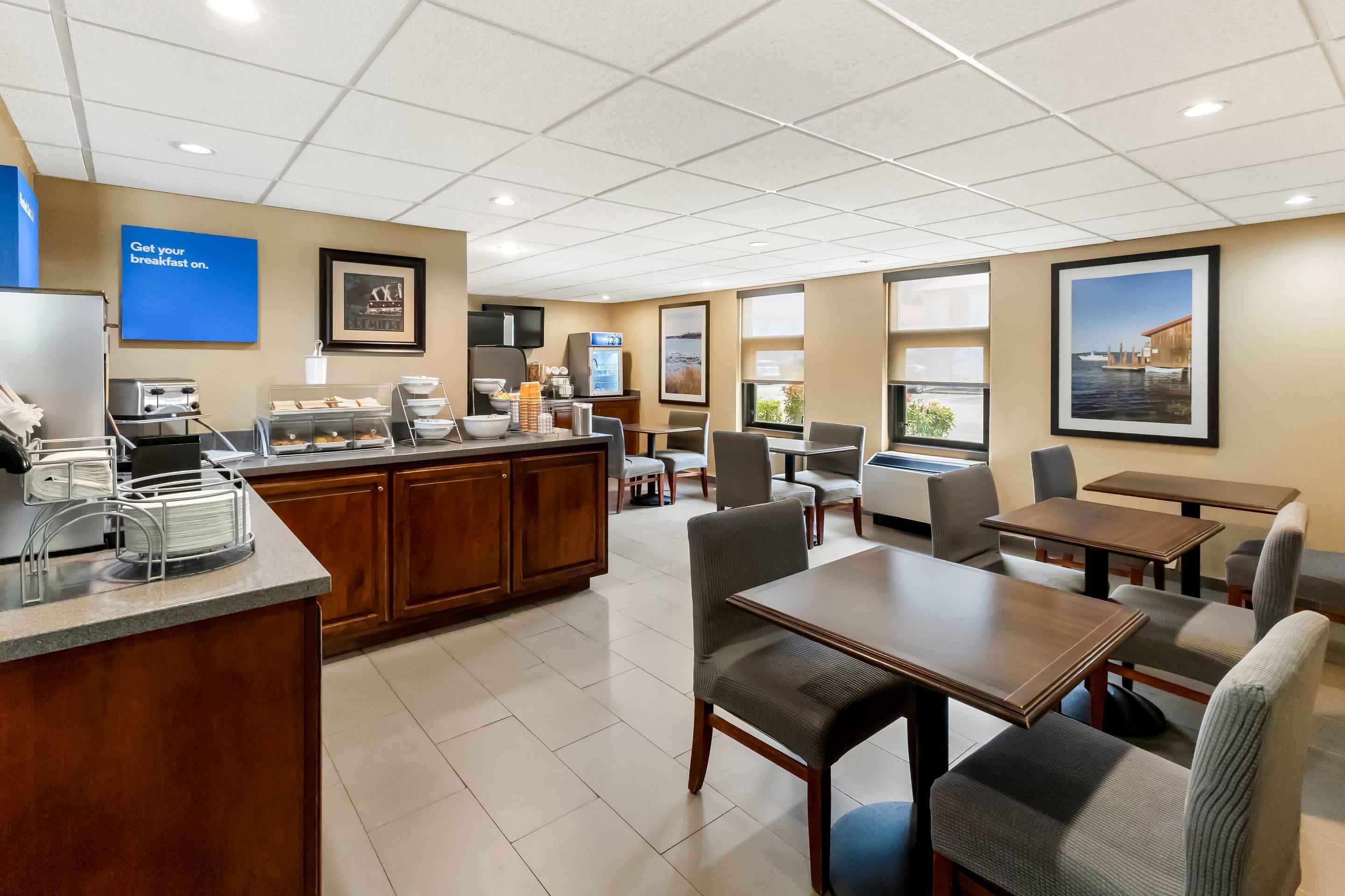 Breakfast area