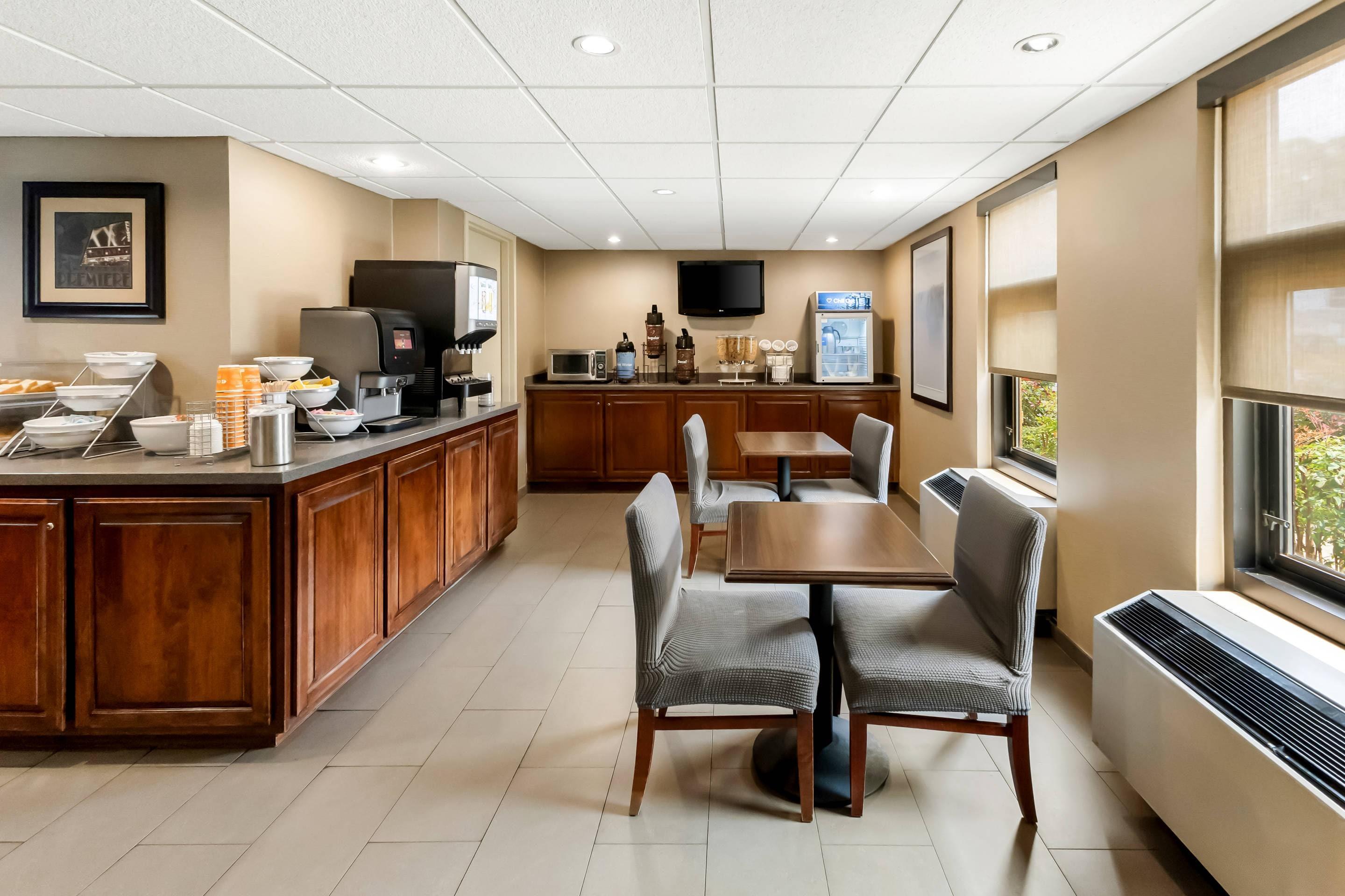 Breakfast area