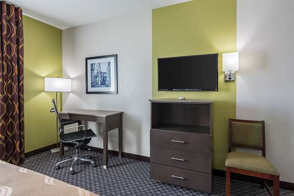  - Quality Inn Warsaw