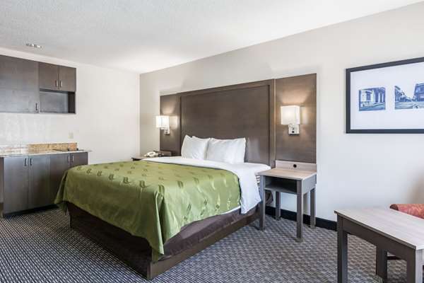 Suite - Quality Inn Warsaw