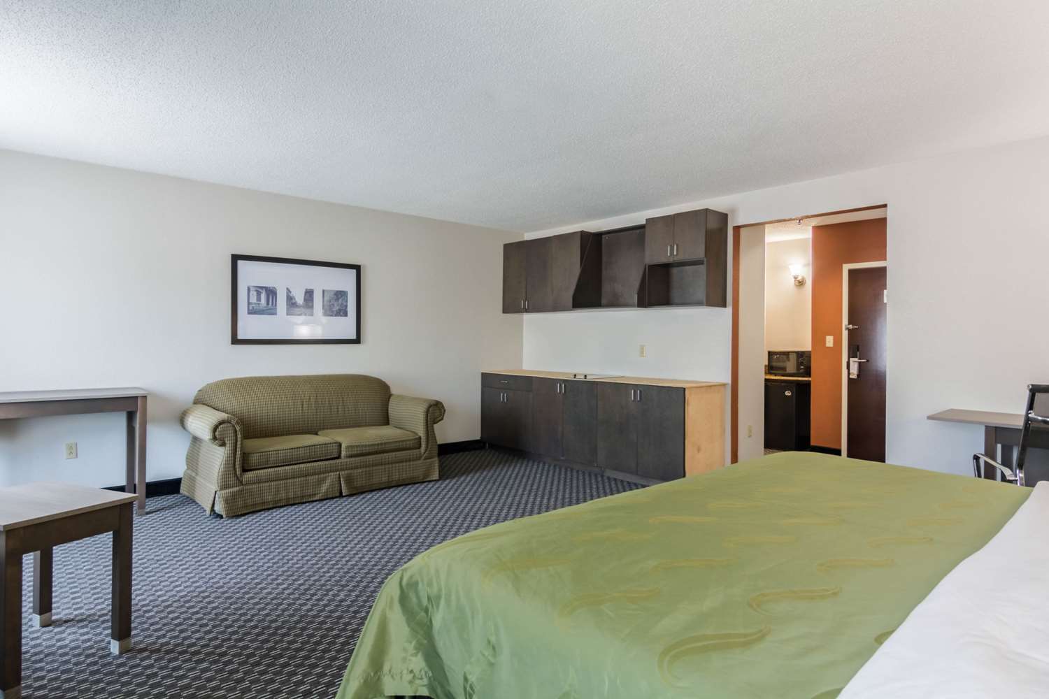 Quality Inn Warsaw, VA See Discounts