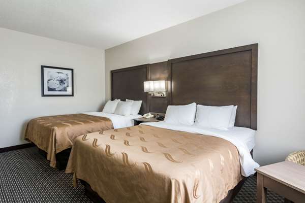  - Quality Inn Warsaw