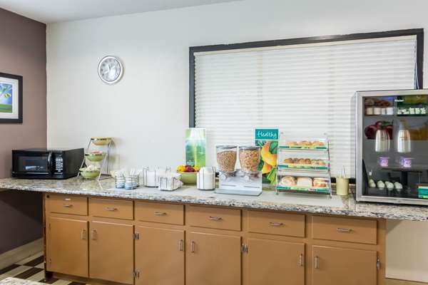 Amenities - Quality Inn Warsaw