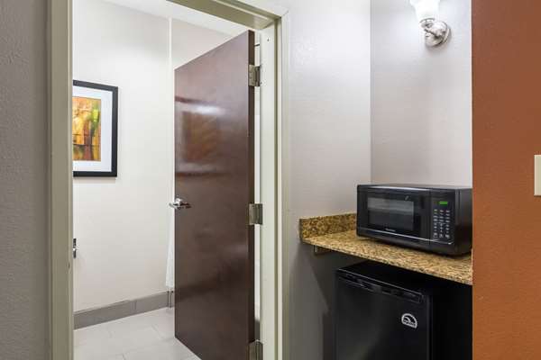  - Quality Inn Warsaw