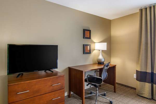  - Comfort Inn Colonial Heights - I-95, Exit 58