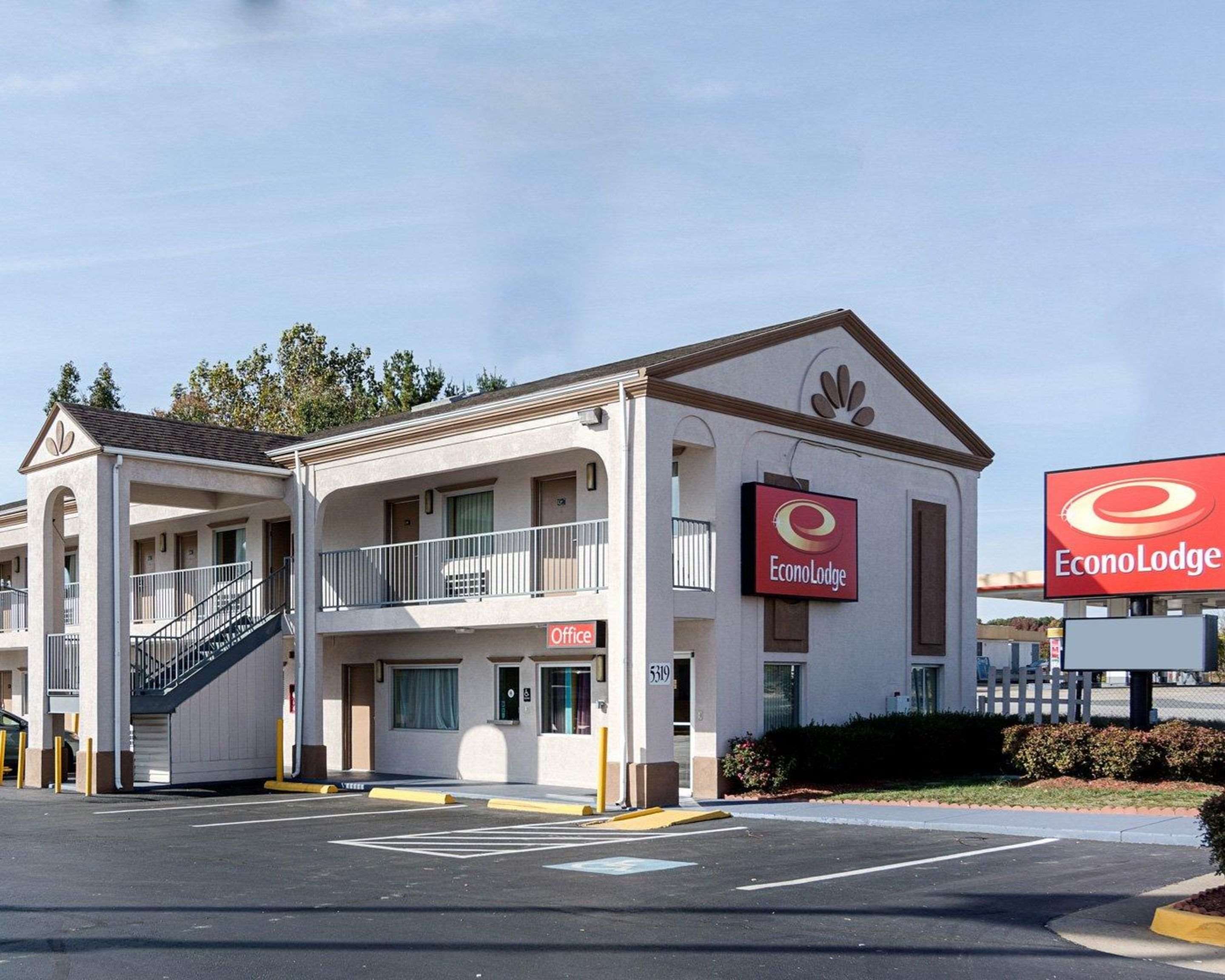 Hotel exterior | Econo Lodge Fredericksburg near I-95