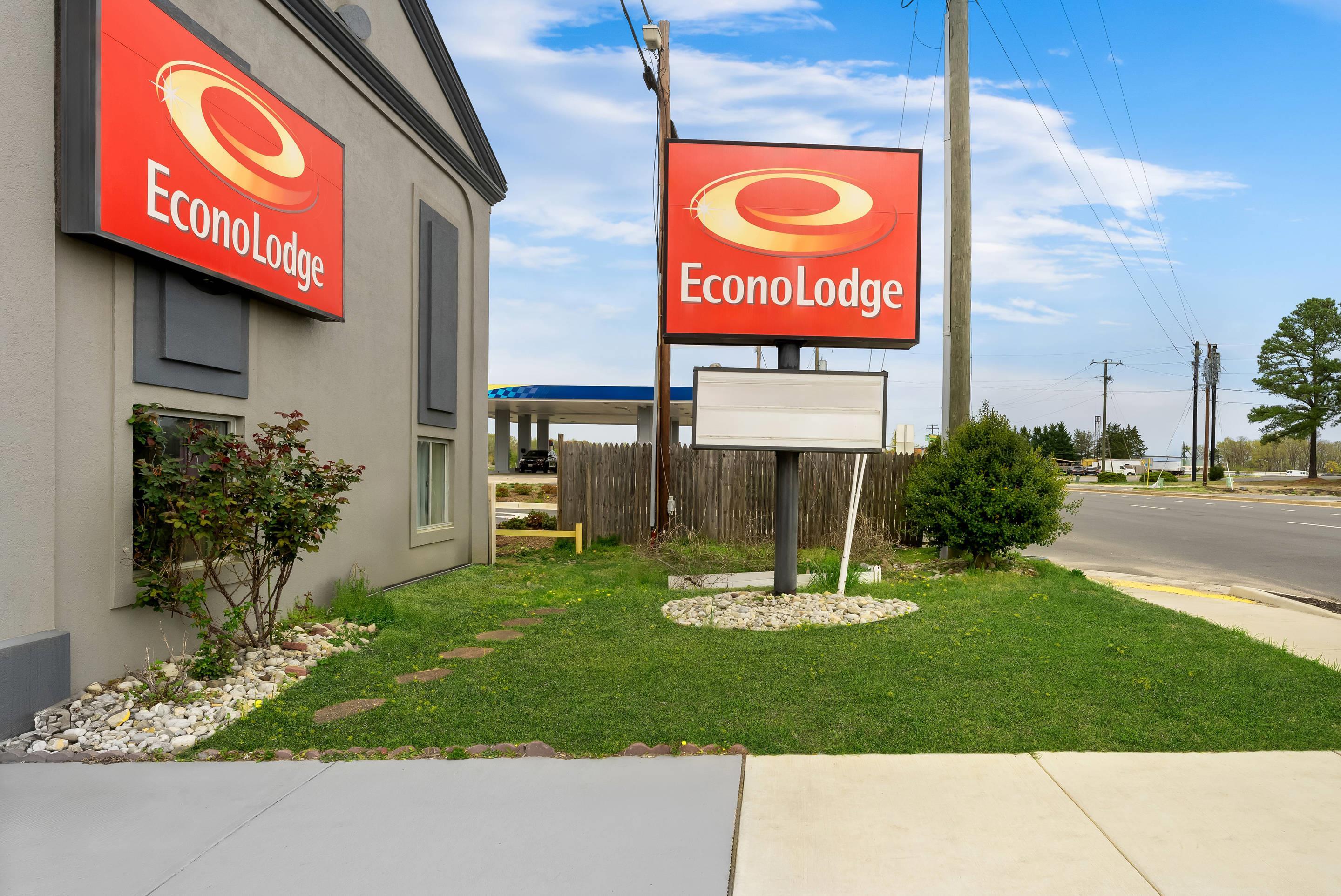 Hotel exterior | Econo Lodge Fredericksburg near I-95