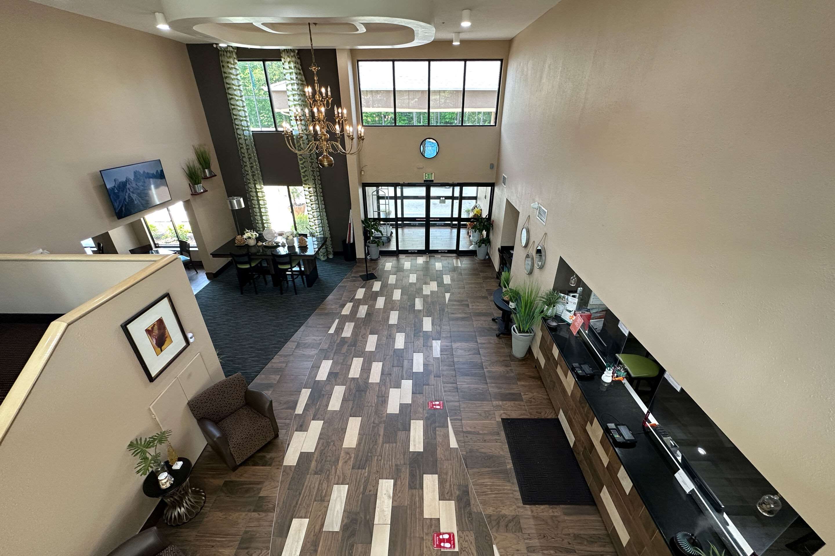 Hotel lobby | Quality Inn & Suites