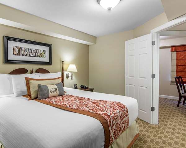 Suite - Bluegreen Vacations Patrick Henry Square Hotel Williamsburg