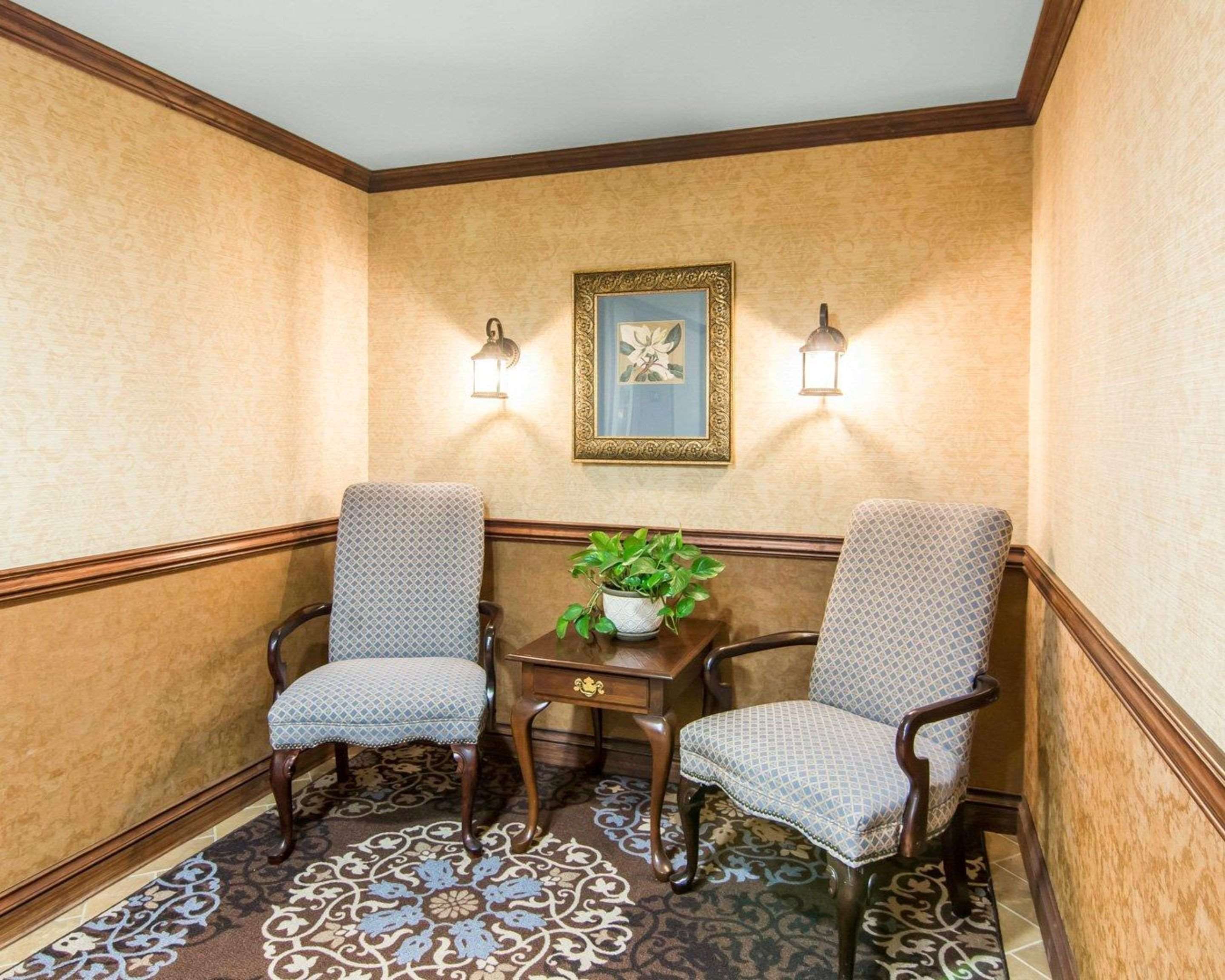 Hotel lobby | Bluegreen Vacations Patrick Henry Square, Ascend Resort