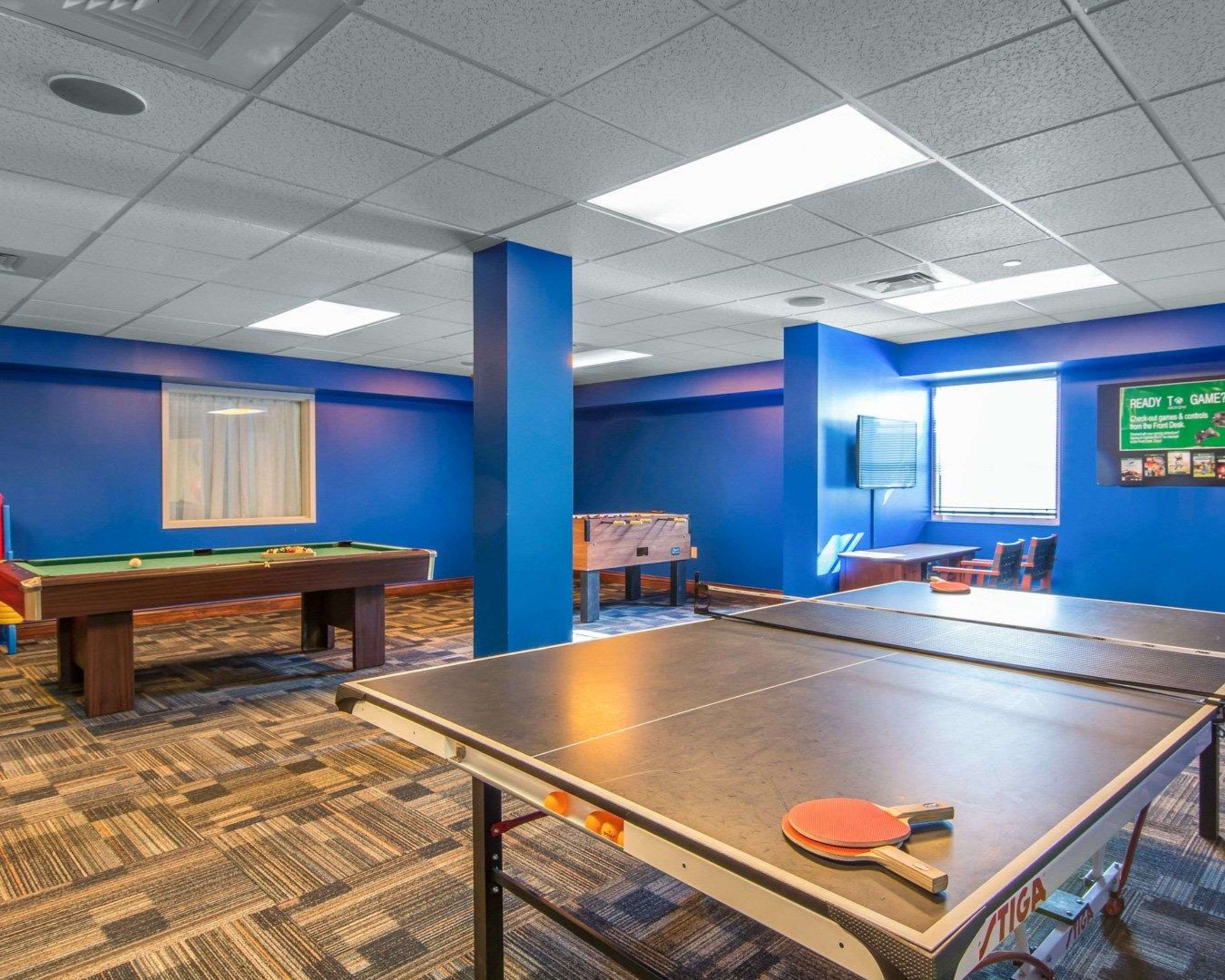 Game room with pool tables | Bluegreen Vacations Patrick Henry Square, Ascend Resort
