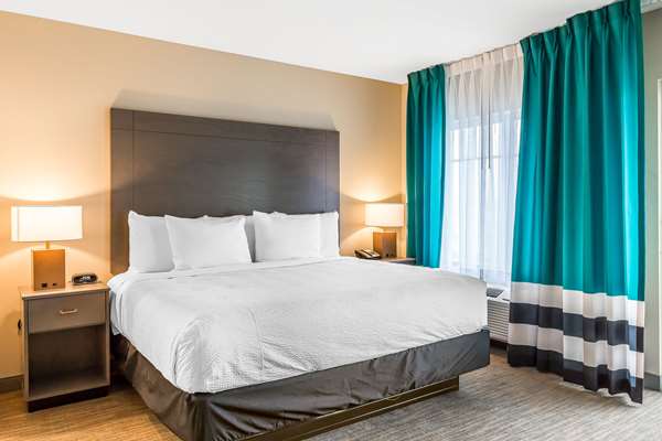 Suite - Marina Bay Hotel & Suites Chincoteague Island