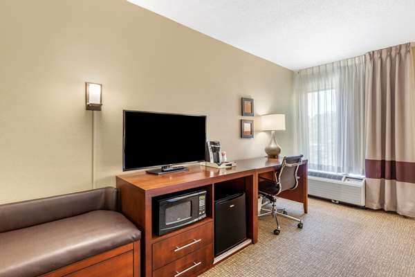 - Comfort Inn Stafford - I-95, Exit 143