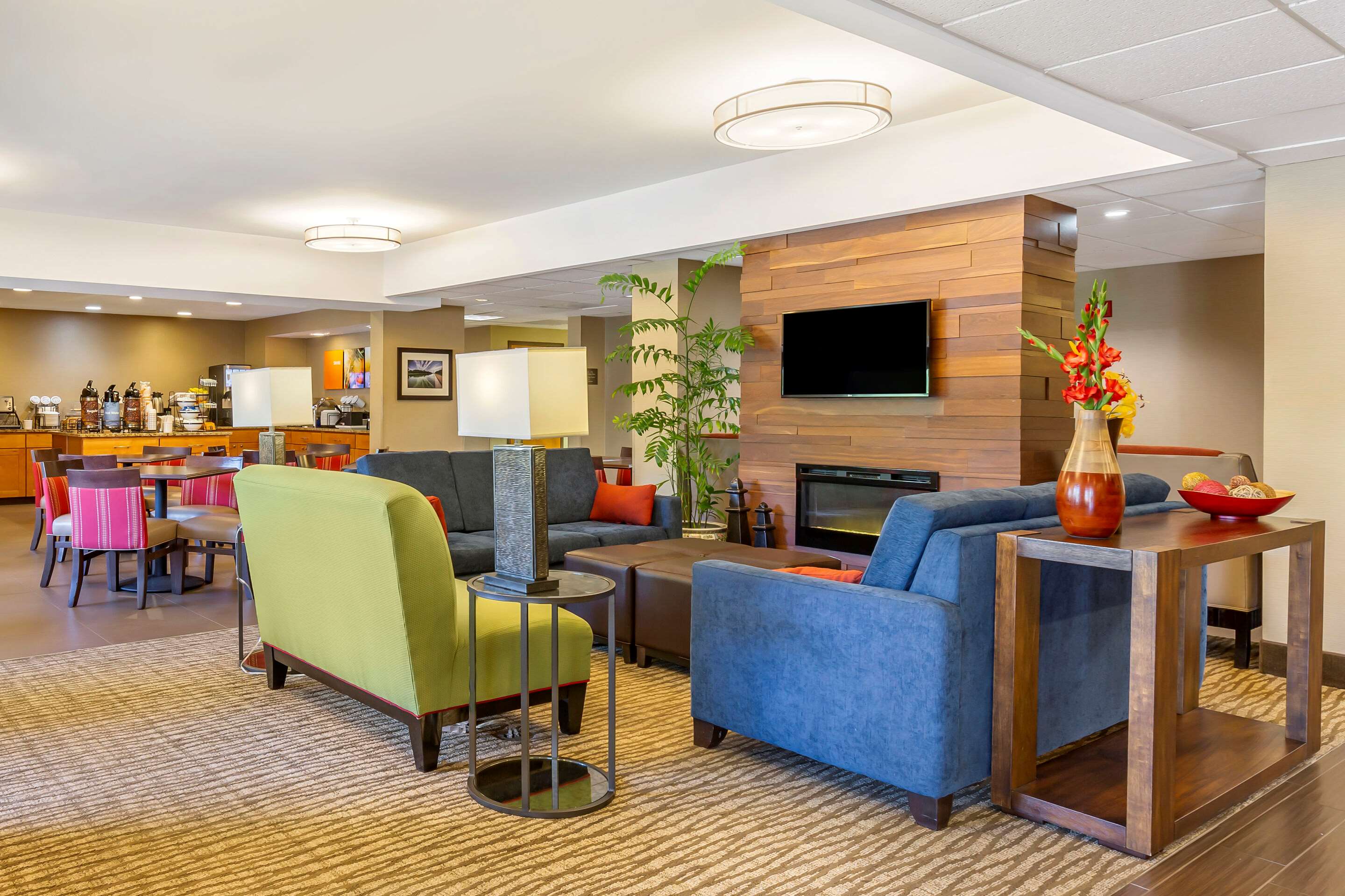 Hotel lobby | Comfort Inn Quantico