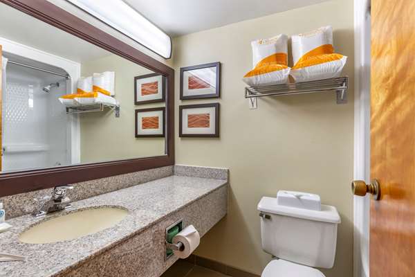  - Comfort Inn Stafford - I-95, Exit 143