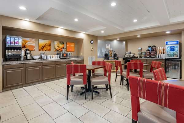 Amenities - Comfort Inn & Suites at Maplewood Montpelier