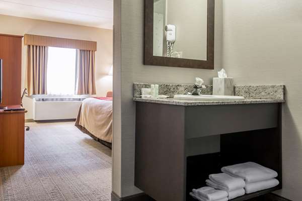  - Comfort Inn White River Junction