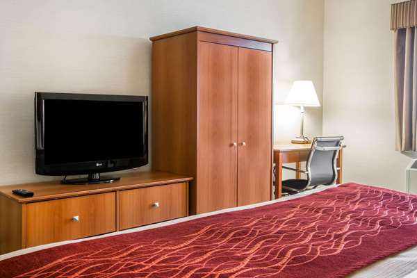  - Comfort Inn White River Junction