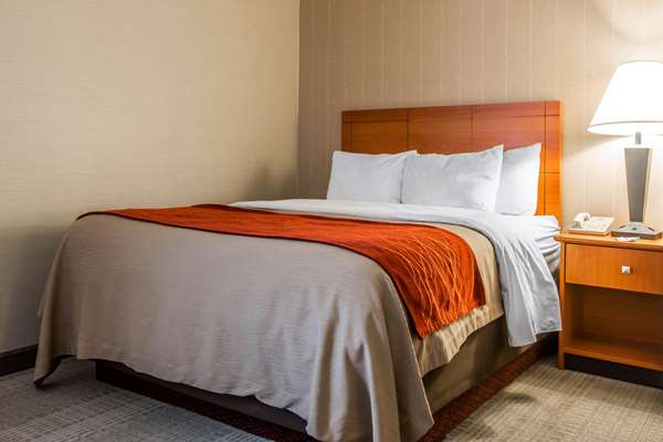 Suite - Comfort Inn White River Junction