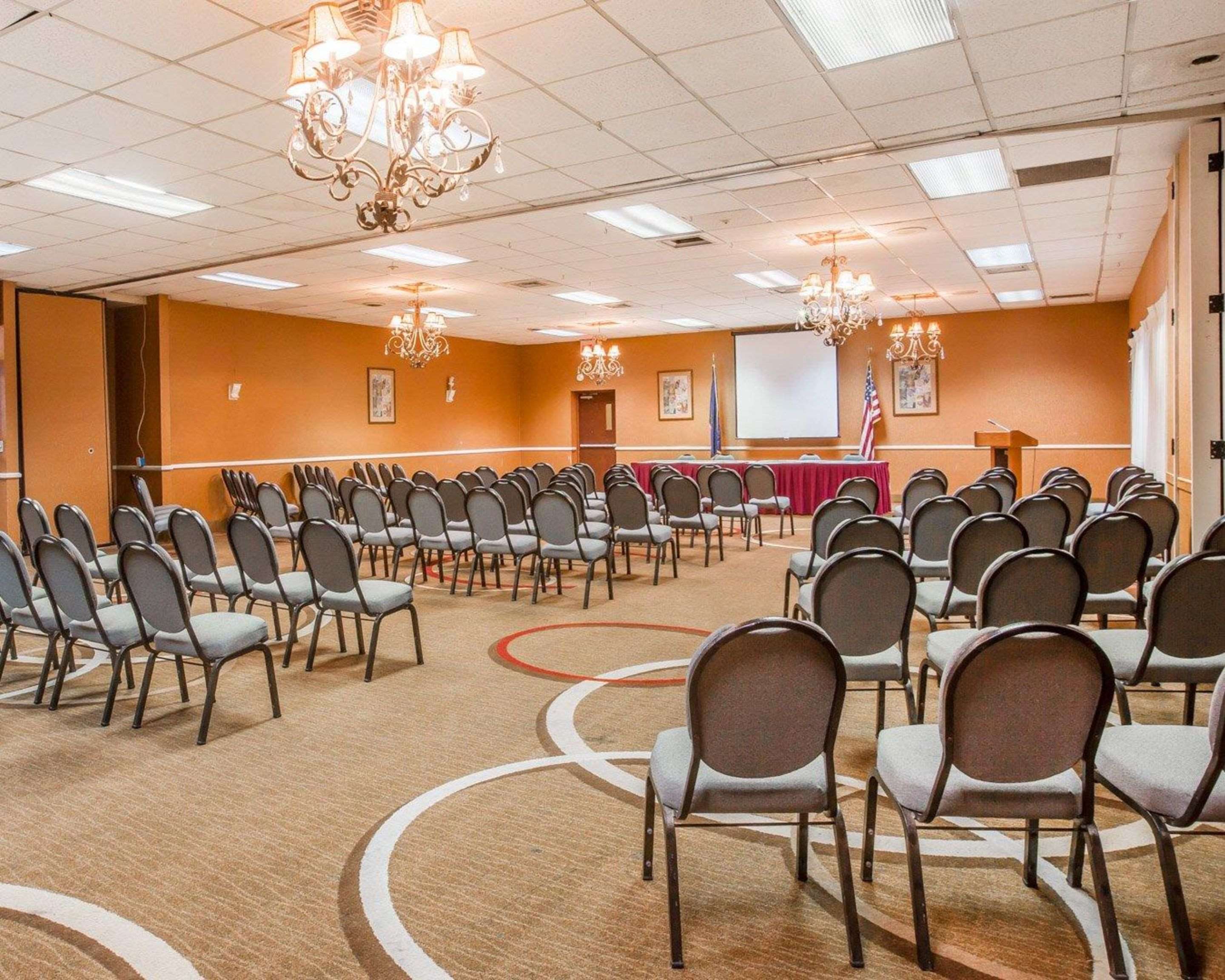 Conference facilities | Quality Inn & Conference Center