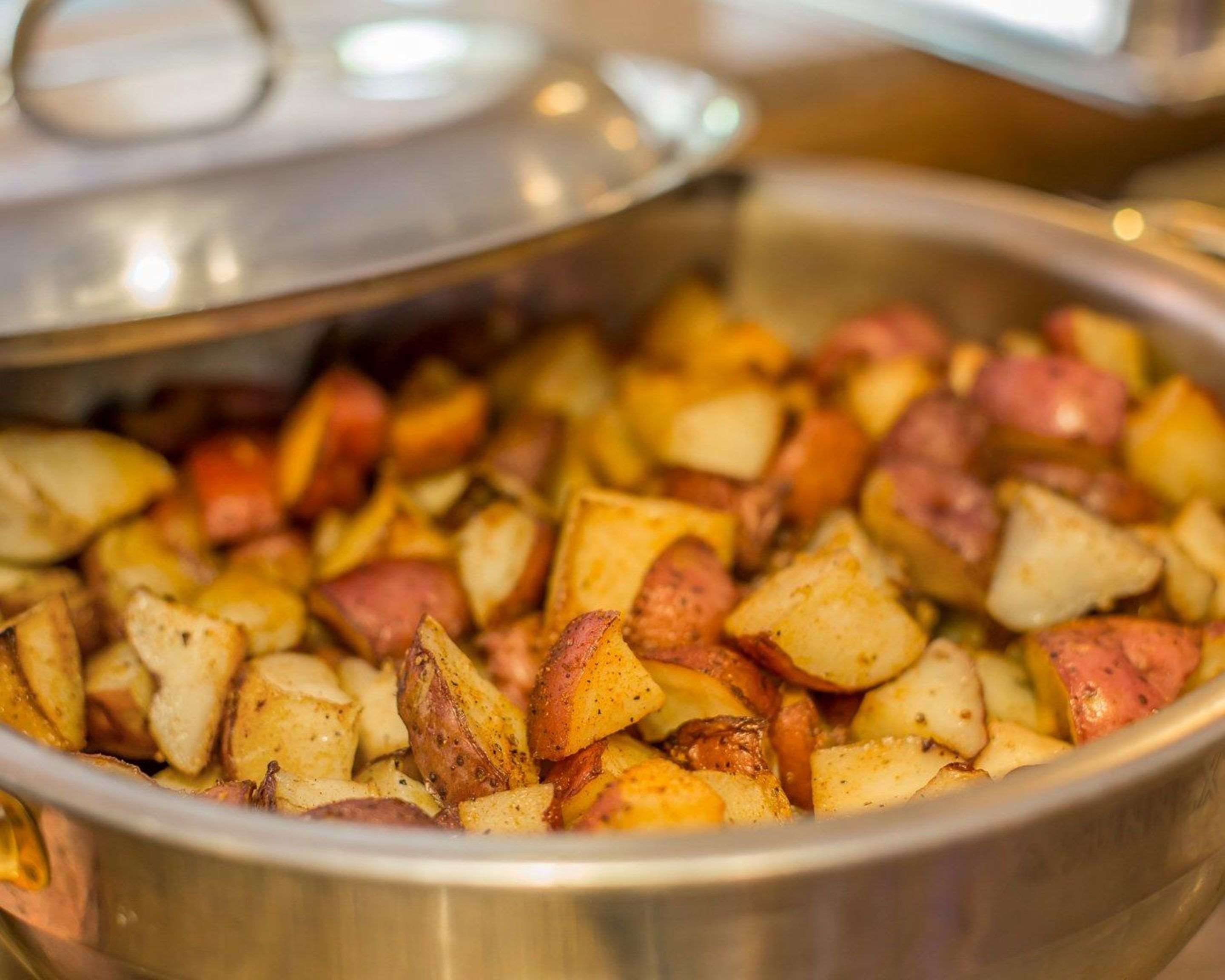 Hot and cold breakfast buffet | Quality Inn & Conference Center