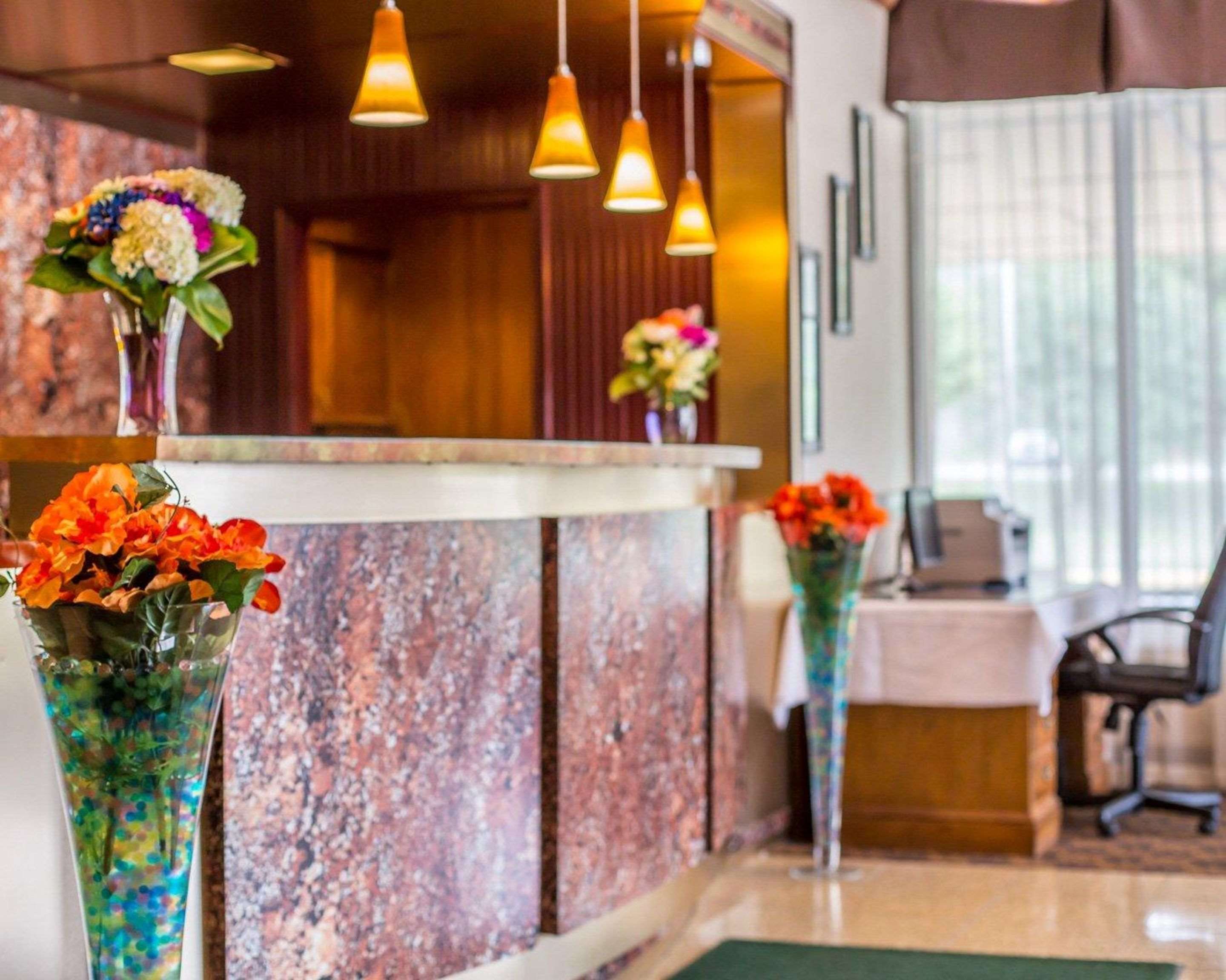 Front desk | Quality Inn & Conference Center