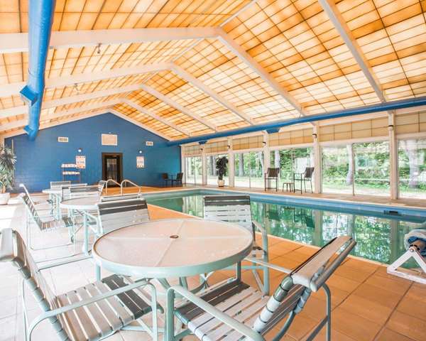 Pool - Quality Inn & Conference Center Brattleboro