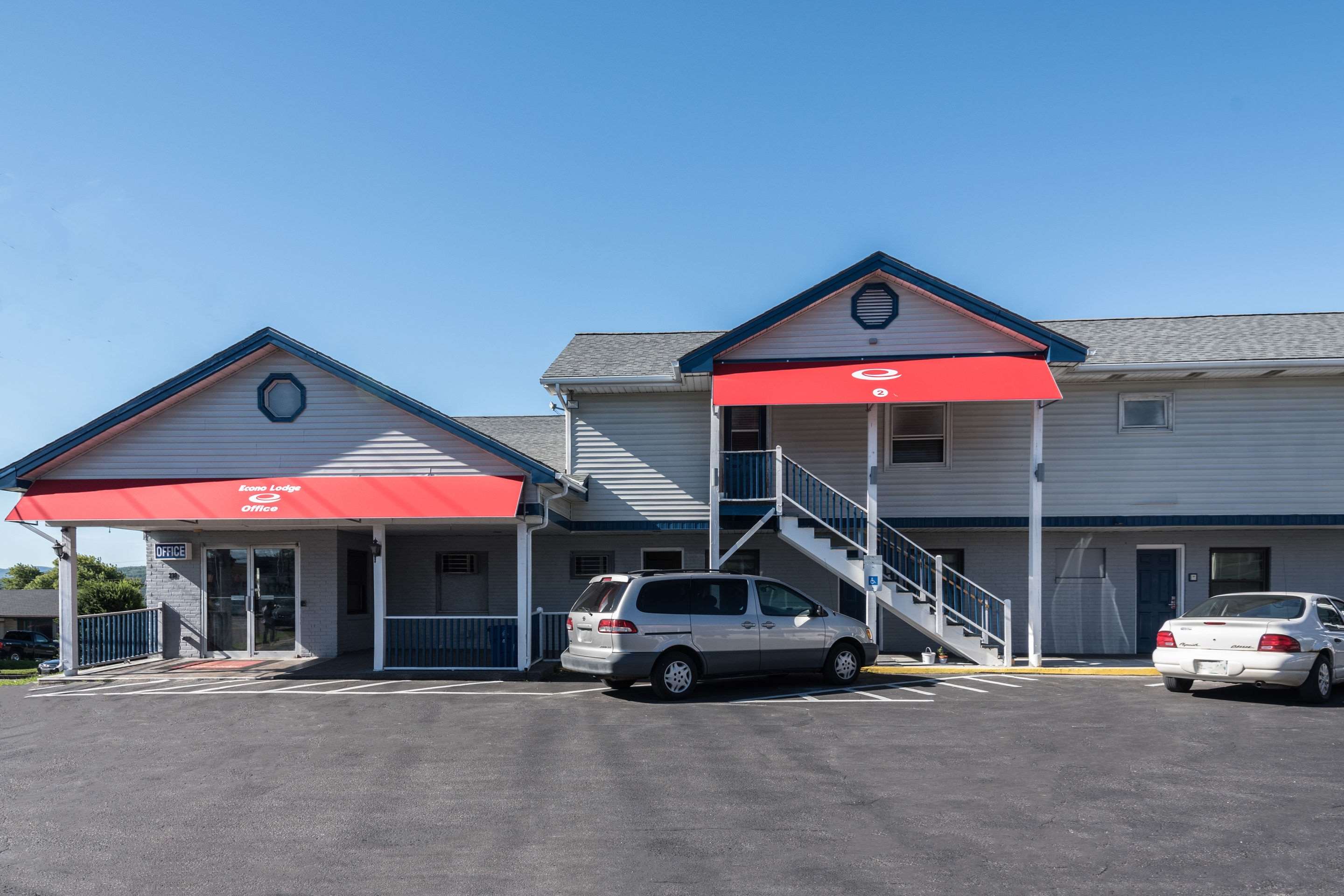 Hotel exterior | Econo Lodge Rutland City near Hwy 7