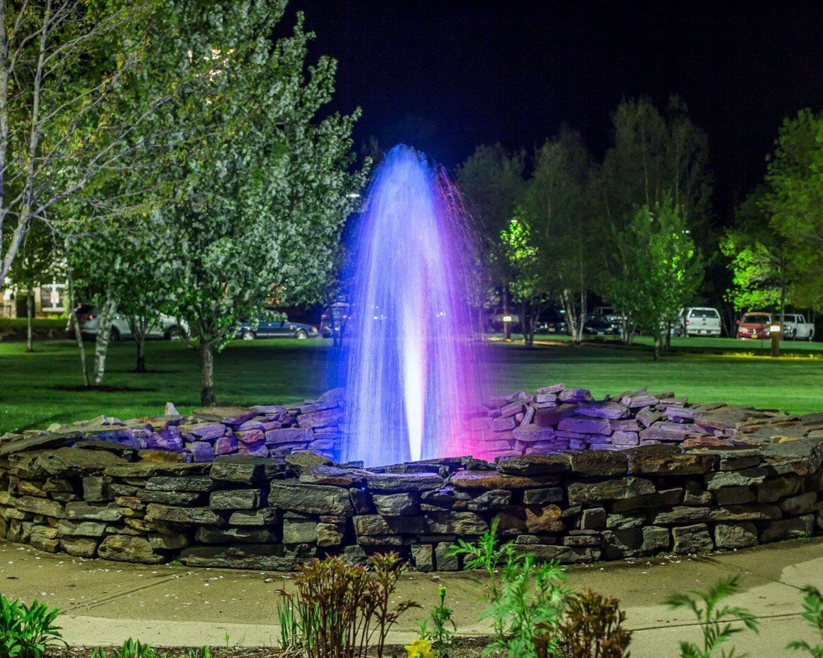 Fountain | Comfort Inn & Suites Near Burke Mountain