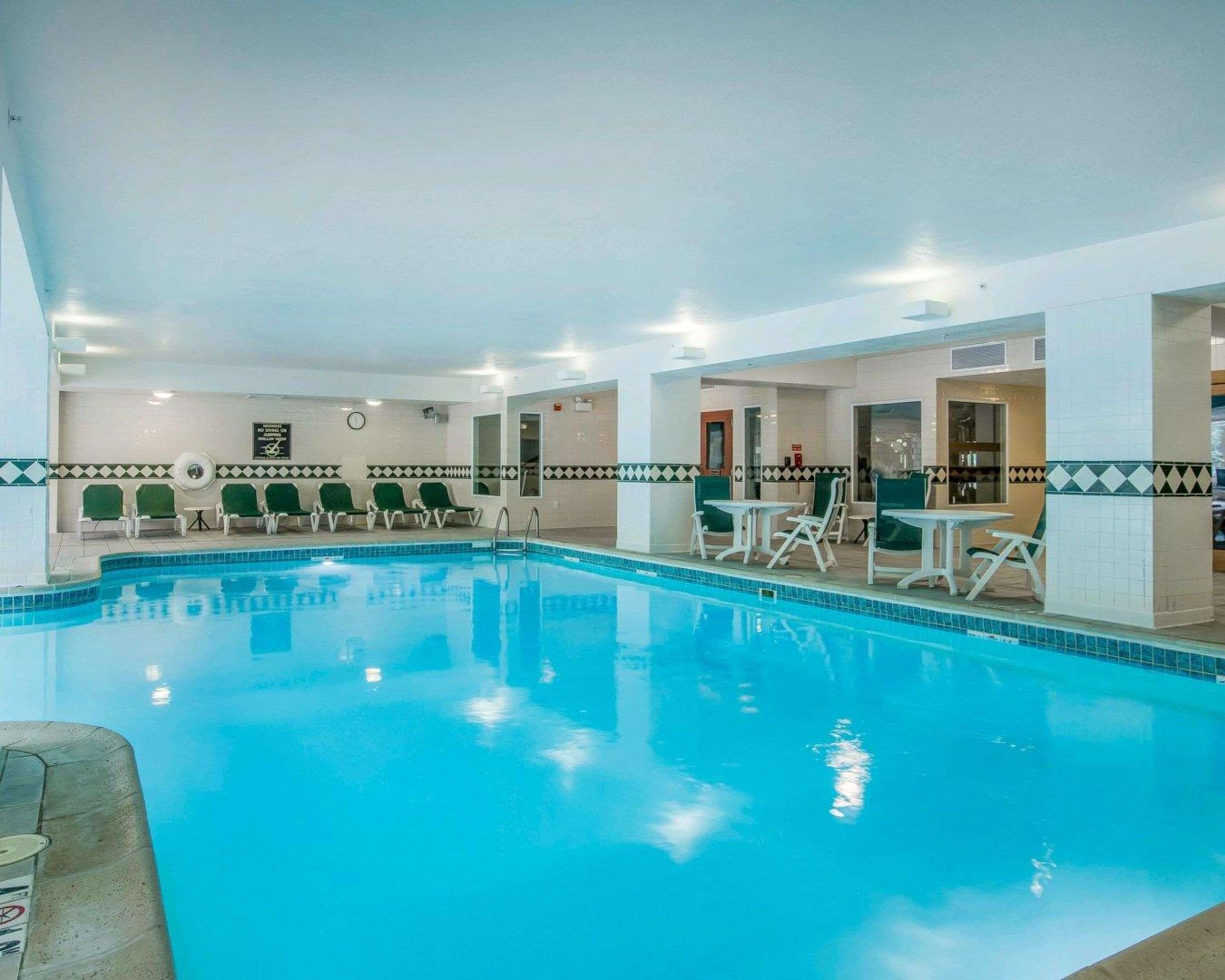 Indoor pool | Comfort Inn & Suites Near Burke Mountain