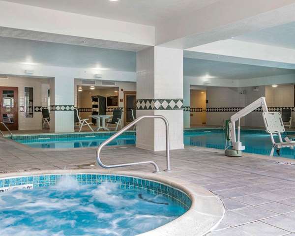 Pool - Comfort Inn & Suites Near Burke Mountain St Johnsbury