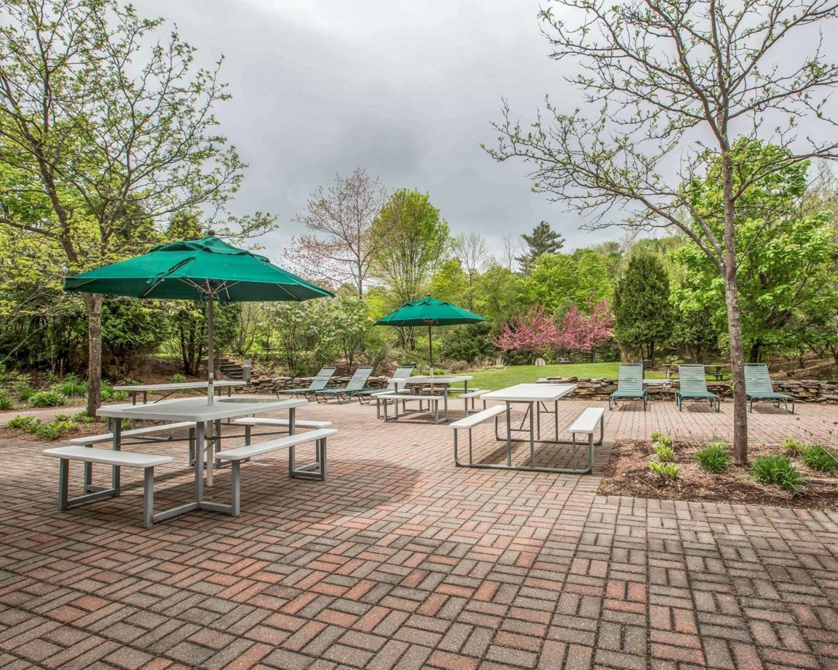 Relax on the hotel patio | Comfort Inn & Suites Near Burke Mountain