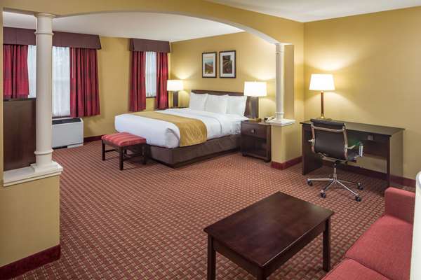 Suite - Comfort Inn & Suites Near Burke Mountain St Johnsbury