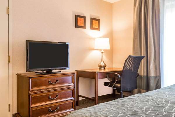 Suite - Comfort Inn & Suites South Burlington